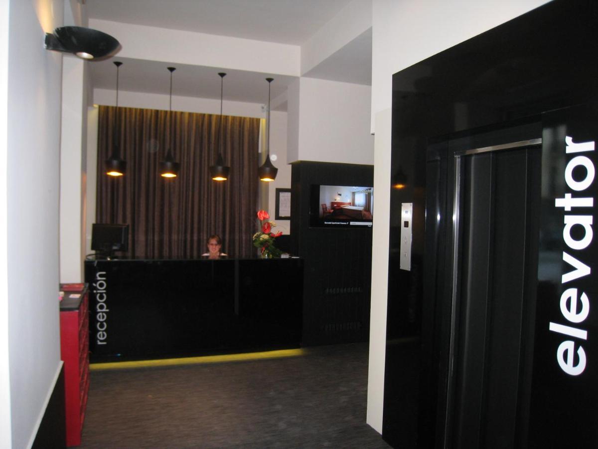 Habitus Hotel Leyre Памплона Екстер'єр фото