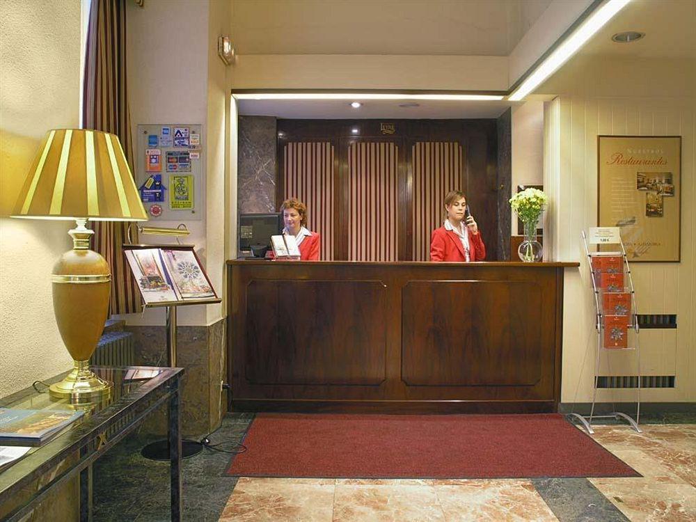 Habitus Hotel Leyre Памплона Інтер'єр фото